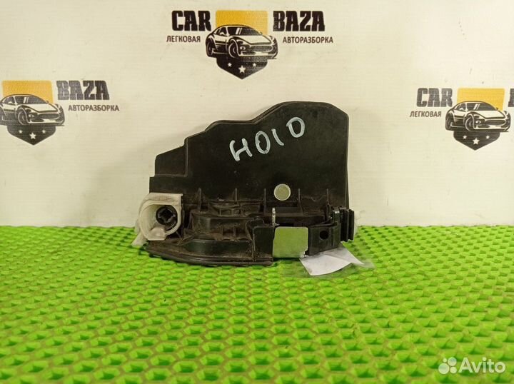 Замок двери передней правой R