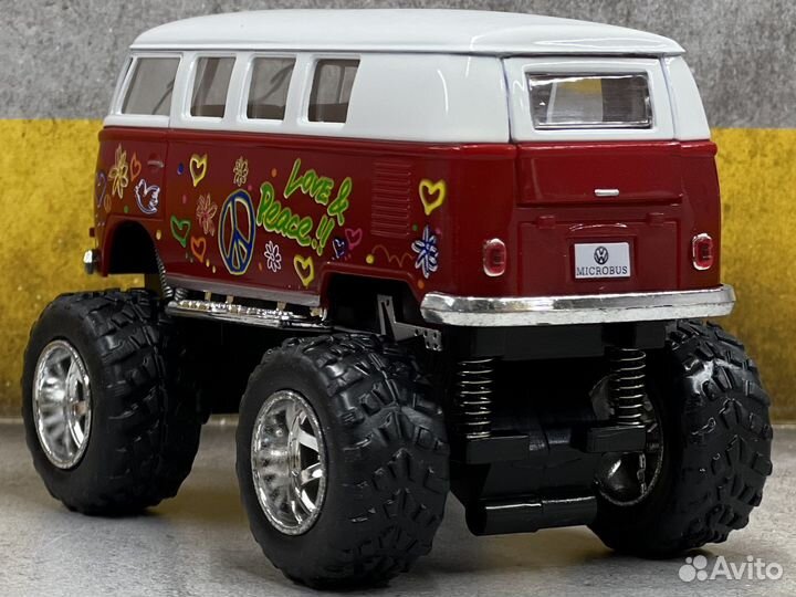 Моделька Volkswagen Bus Monster truck1/36 kinsmart