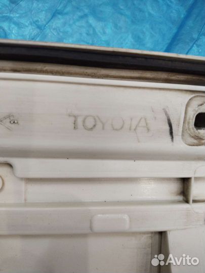 Молдинг передней L двери Lc 200 белый перламутр