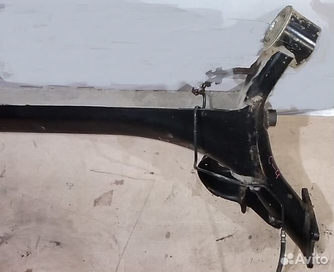 Задняя балка Ситроен С4