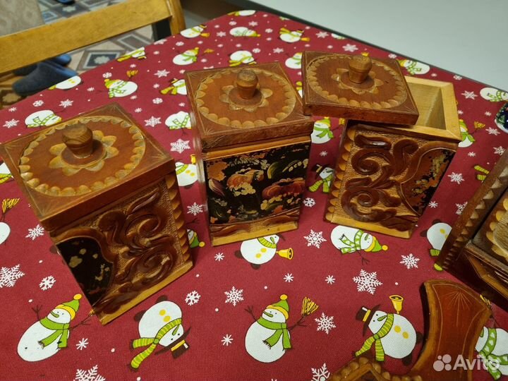 Ретро хлебница резная, емкости на кухню