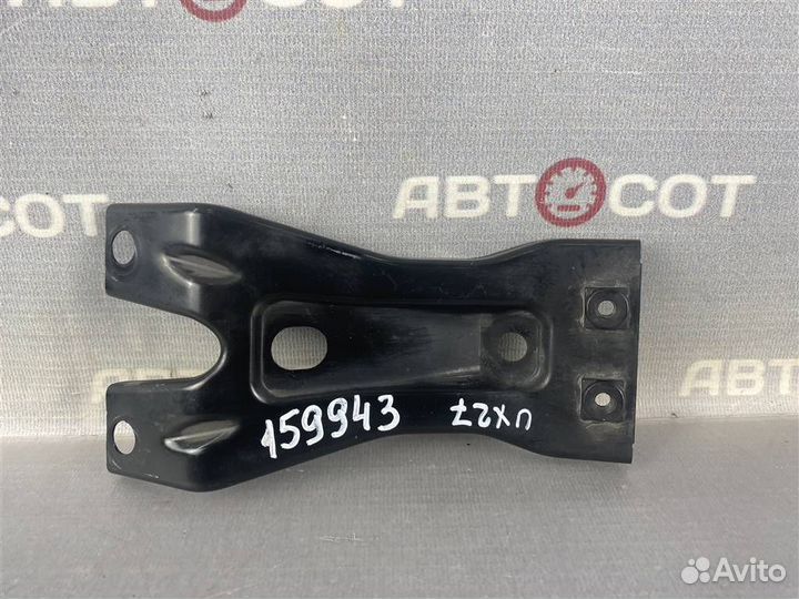 Распорка передней панели VW Golf VI 2009-2012