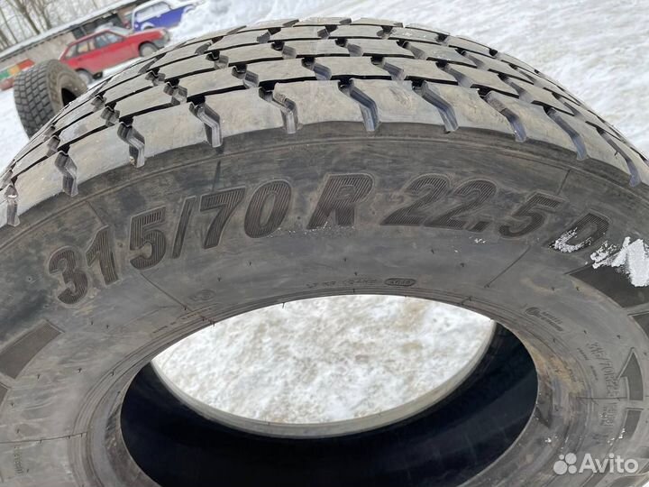 Грузовая шина бу 315 70 22.5