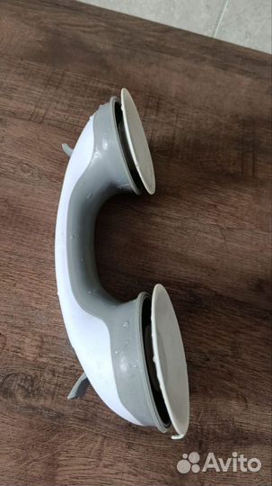 Вакуумный поручень для ванной