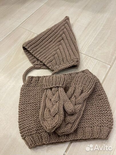 Комплект шапочка-эльф, снуд и рукавички