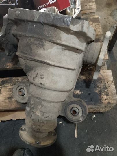 Задний редуктор на nissan armada