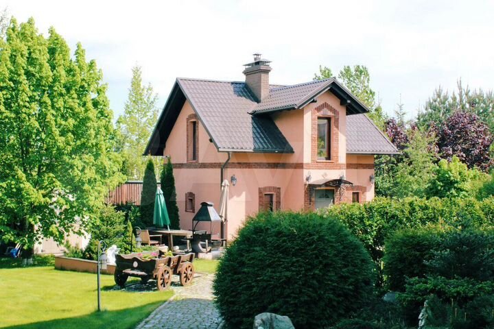 Коттедж 476 м² на участке 16 сот.