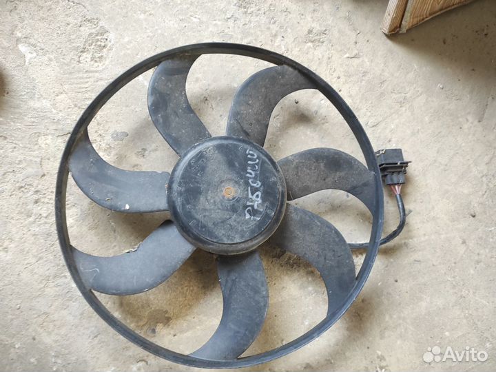 Вентилятор радиатора Volkswagen Polo 5 6R0959455E