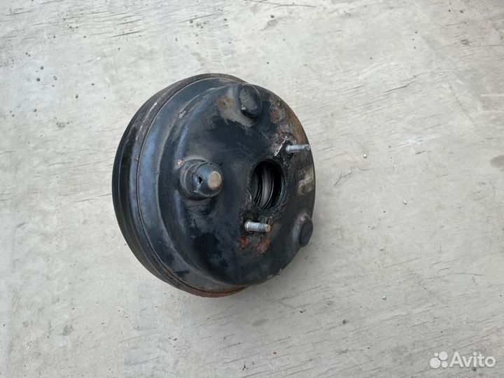 Вакуумный усилитель тормозов Ford Transit 2.4