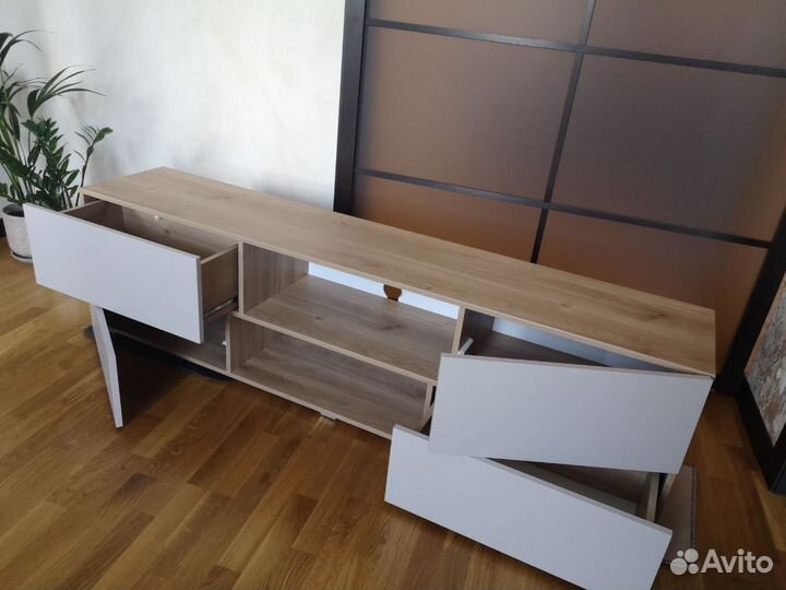 Продам тв-тумбу