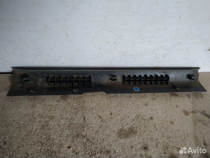 Накладка порога внутренняя передняя правая Chery