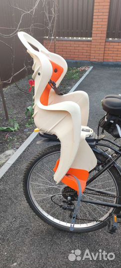 Детское кресло на велосипед