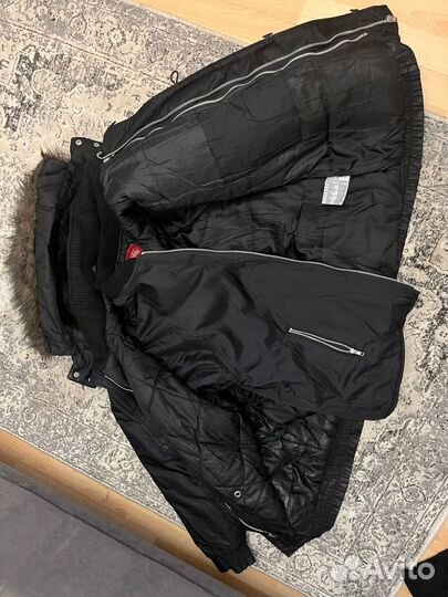 Куртка guess с мехом