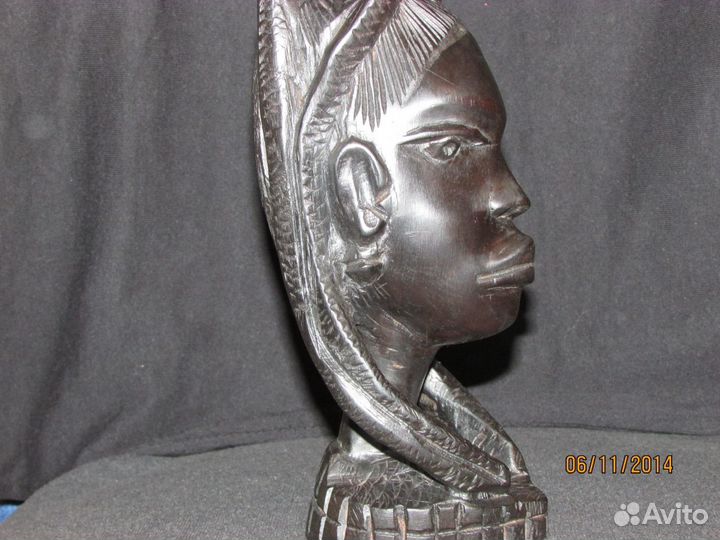 Африканская статуэтка