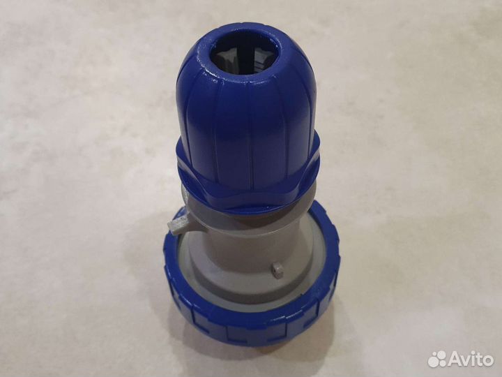 Вилка кабельная IP67 32A 2P+E 230В DKC