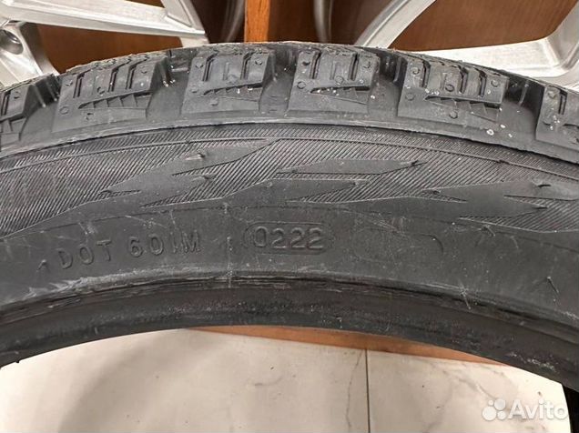 Nokian Tyres Hakkapeliitta R3 275/35 R19