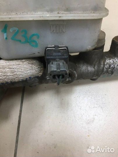 Главный тормозной цилиндр Hyundai Santa Fe