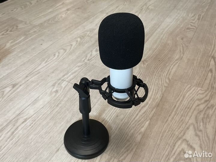 Конденсаторный микрофон bm800 с фантомным питанием