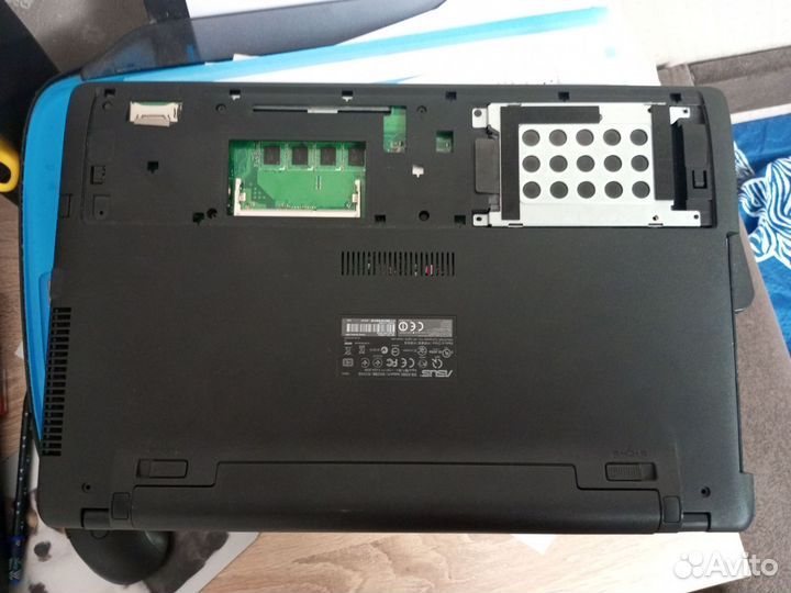 Ноутбук asus