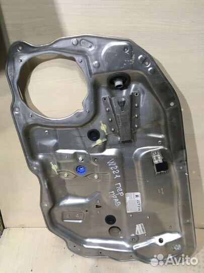 Стеклоподъемник передний правый Mercedes W221