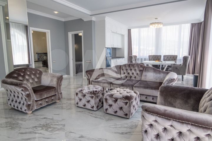 3-к. квартира, 103 м², 14/14 эт.
