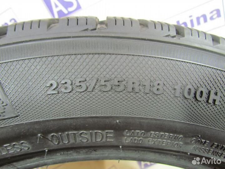 Kumho I'Zen RV Asymmetric 235/55 R18 89H