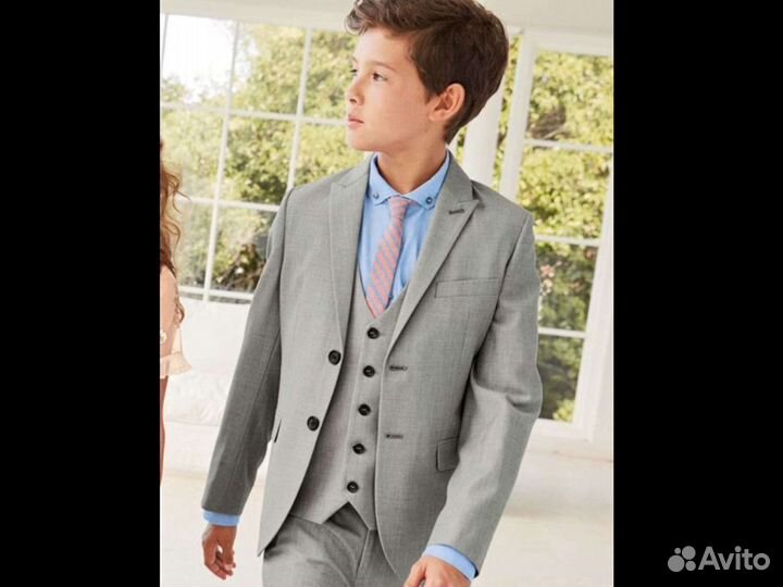 Костюм для мальчика новый
