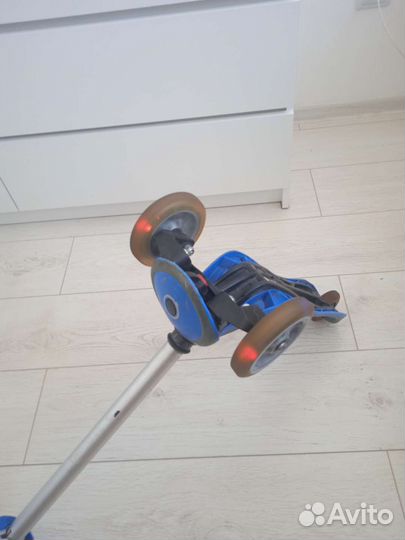 Самокат трехколесный globber