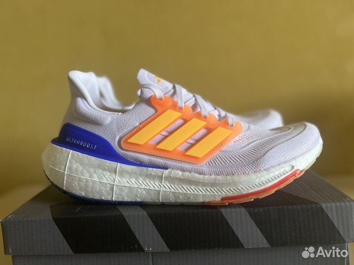 Adidas Ultrabost Light