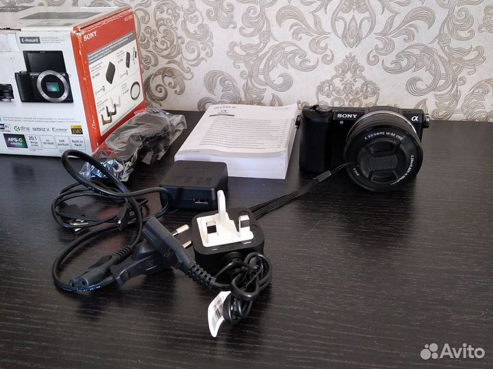 Беззеркальный компактный фотоаппарат Sony a5000