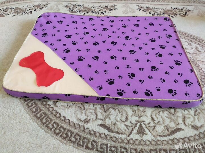 Лежанка для кошек