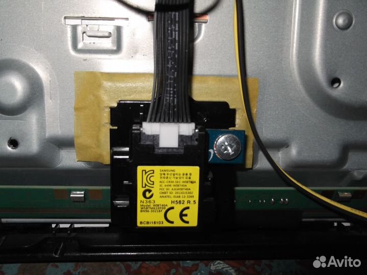 88. Телевизор samsung UE55J6200 / BN44-00704E