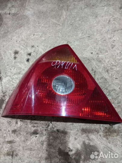 Фонарь задний левый Ford Mondeo 3