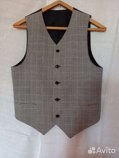 Пиджак с жилеткой, брюки, рубашка