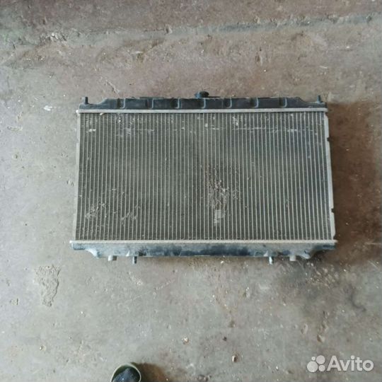 Радиатор на ниссан блюберд