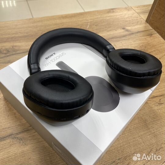 Беспроводные наушники Sony WH-1000XM5