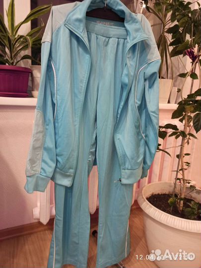 Спортивный костюм женский 48- 50 р