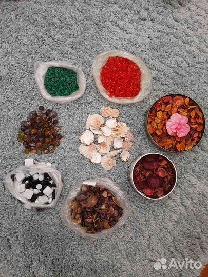 Декор и фоторамки для интерьера