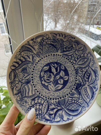 Тарелки Розы. Городецкий