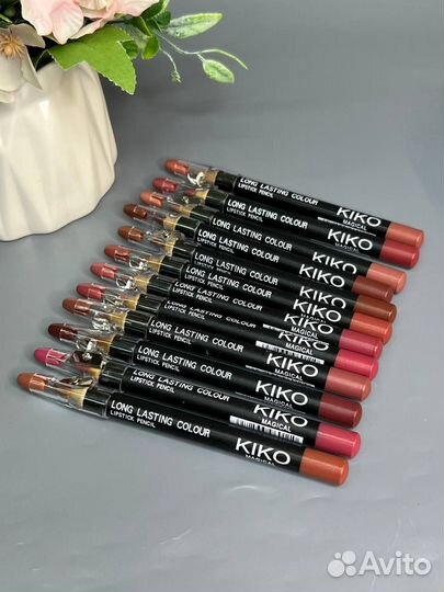 Набор карандашей для губ от Kiko Milano 12 шт