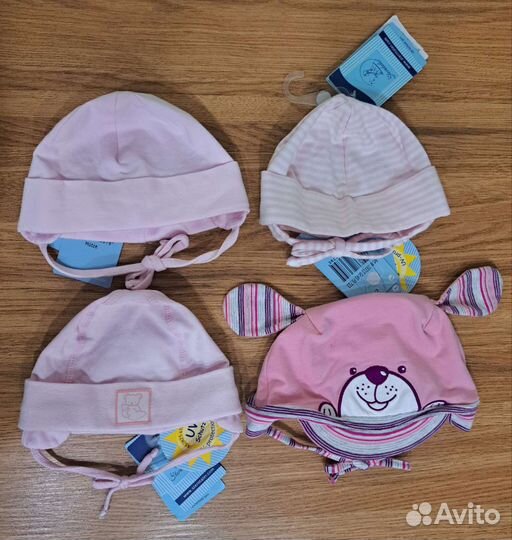 Шапка (чепчик) для девочки новая