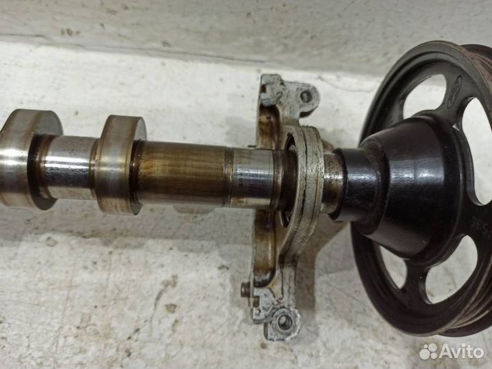 Распредвал впускной 3938236