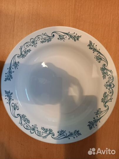 Тарелки суповые глубокие новые