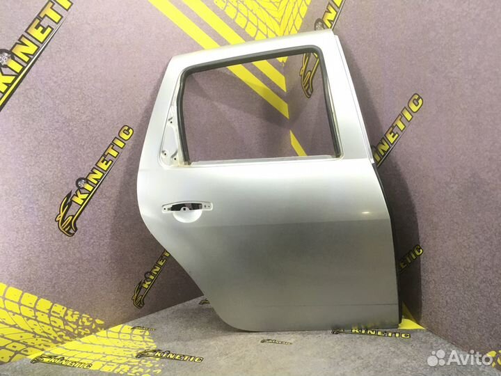 Дверь задняя правая Duster Дастер дорестайлинга