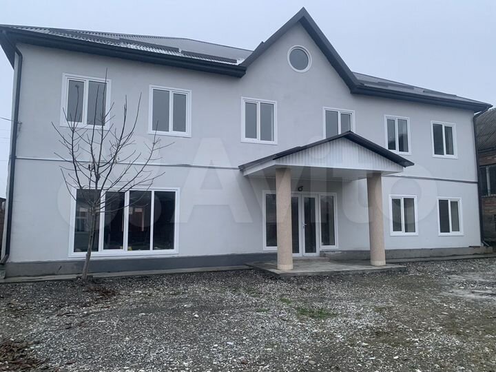 Здание, 400 м²