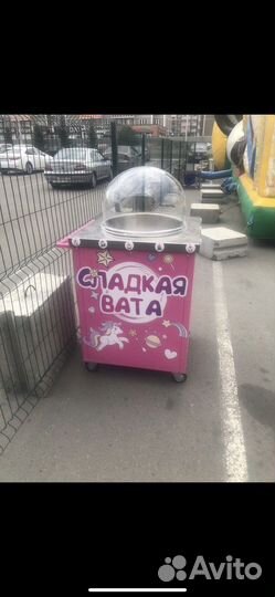 Аппарат сладкой ваты вместе с тележкой
