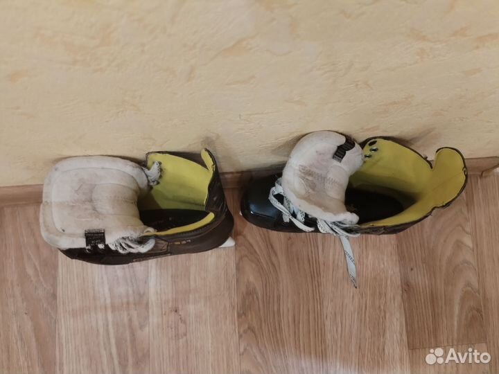Хоккейные коньки bauer 37 размер