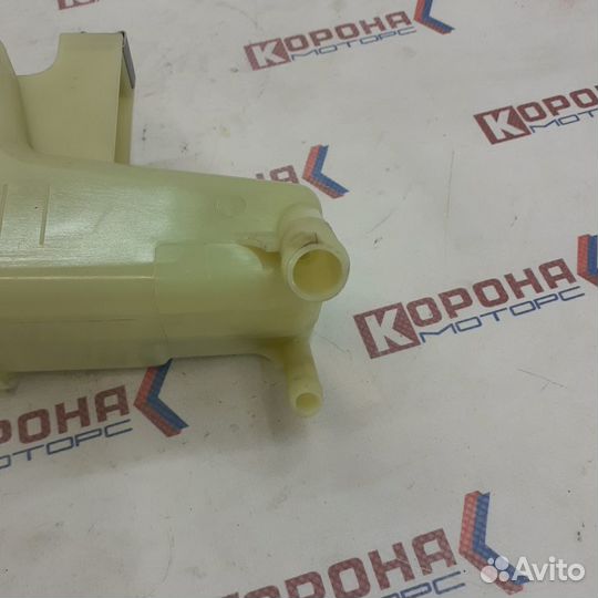 Бачок гидроусилитяля руля audi A100