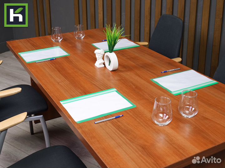 Офисный стол в переговорную бу