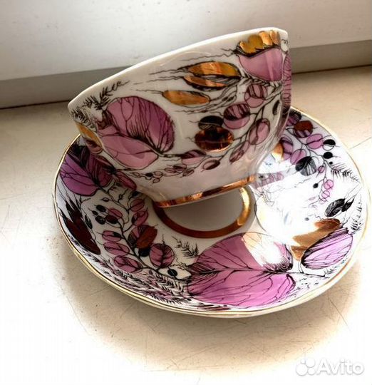 Фарфоровая чайная пара